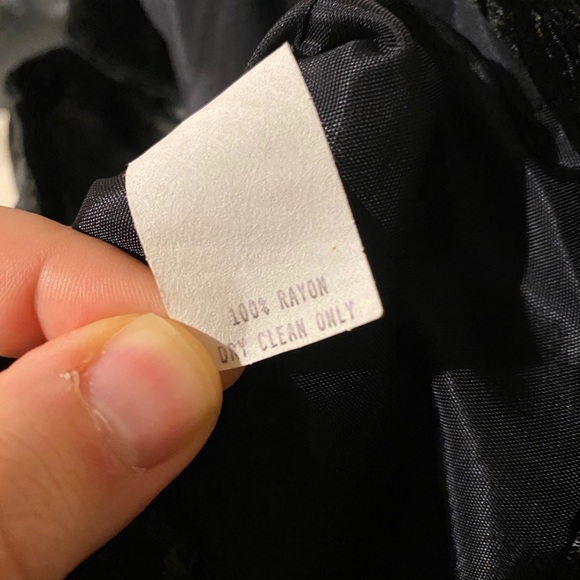 Double D Ranch Wear Studded Crushed Velvet Vest - Picture 8 of 9